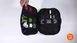 Organizery kabli i etui na elektronikę do uporządkowanego pakowania
